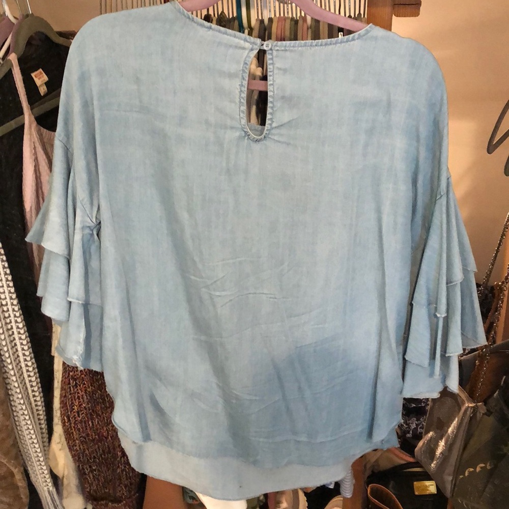 Blouse - Picture 2 of 3